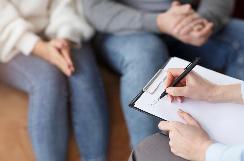 Mediation vs. Litigation: Choosing the Right Path in a CT Divorce